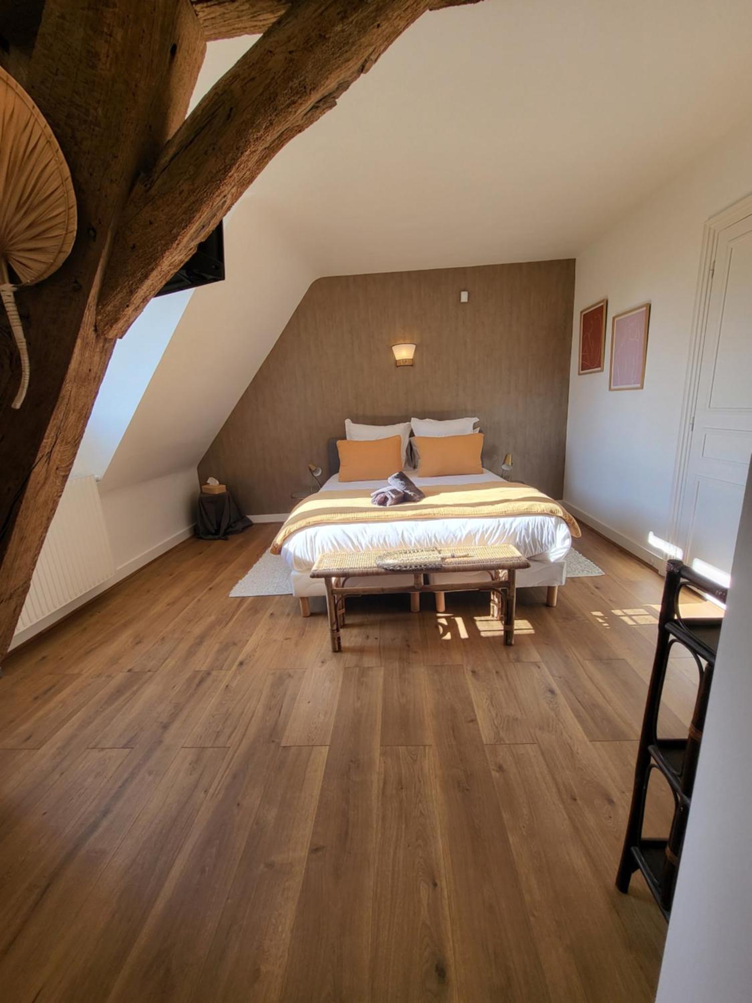 Domaine De Charme - Les Places Lassay-sur-Croisne Екстериор снимка